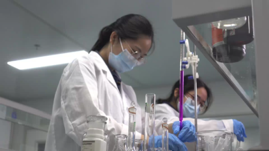 에 대한 최신 회사 뉴스 수르크타 실험실 | 복강경 기구 제조와 공급자에 대하여  0